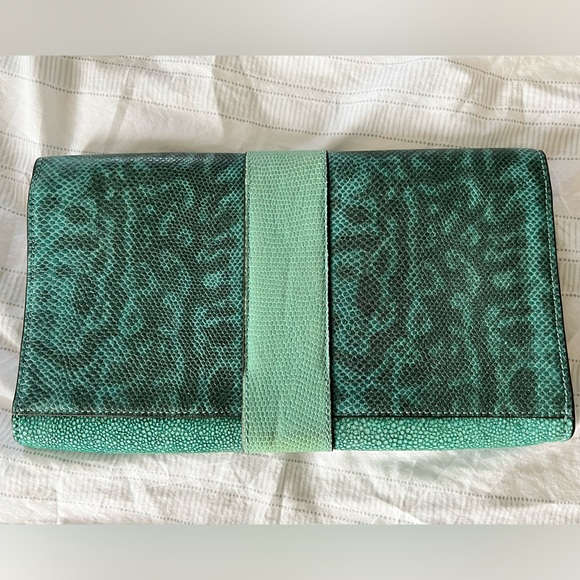 Vince Camuto Clutch - Picture 4 of 6